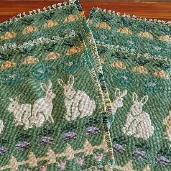 Springtime/Easter/Bunny Reversible Fringed Set Of 4 Placemats‎ - Picture 9 of 9